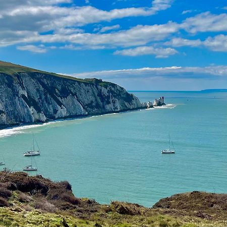 Dartmouth House Villa Totland  Ngoại thất bức ảnh