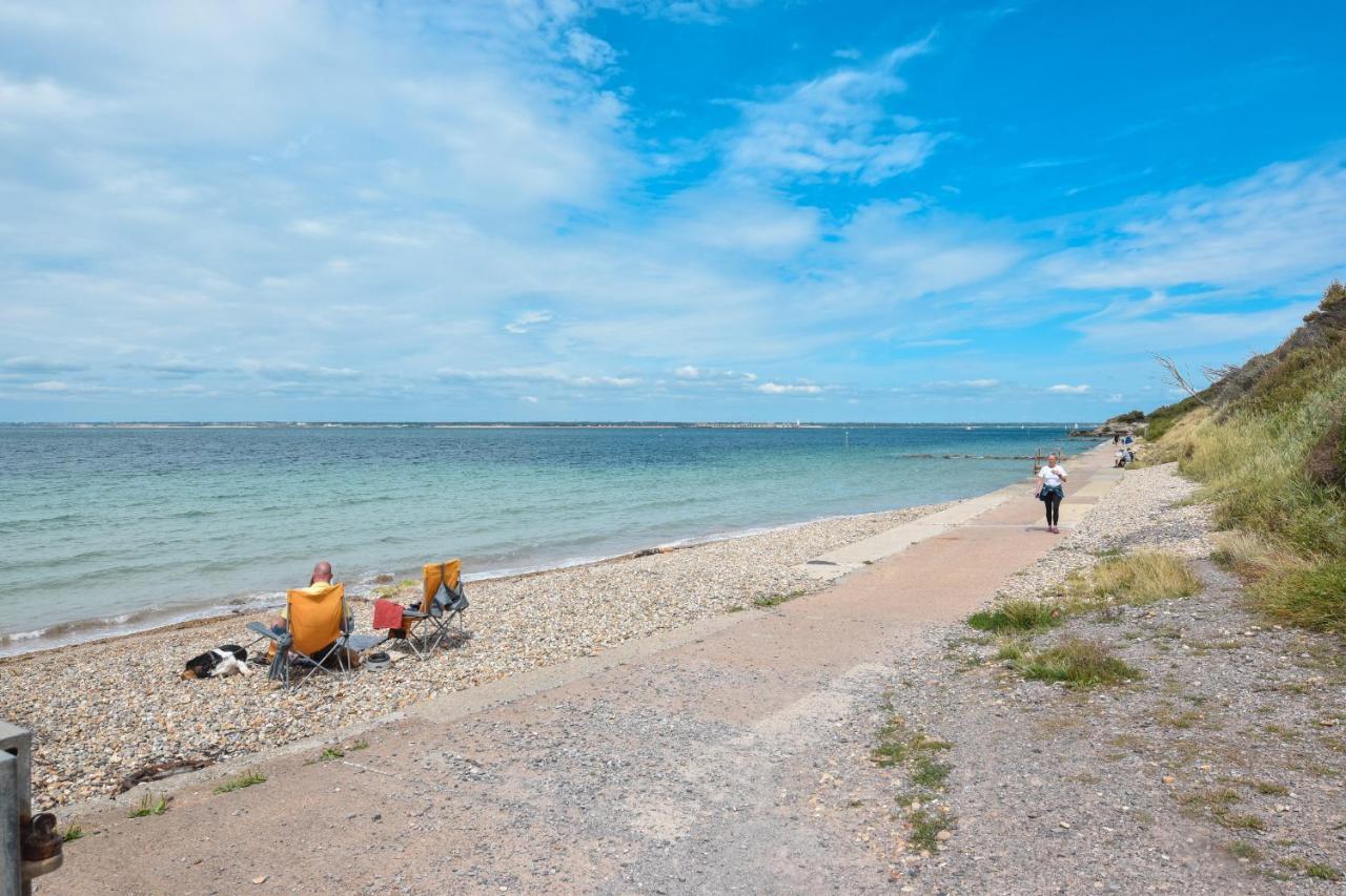 Dartmouth House Villa Totland  Ngoại thất bức ảnh