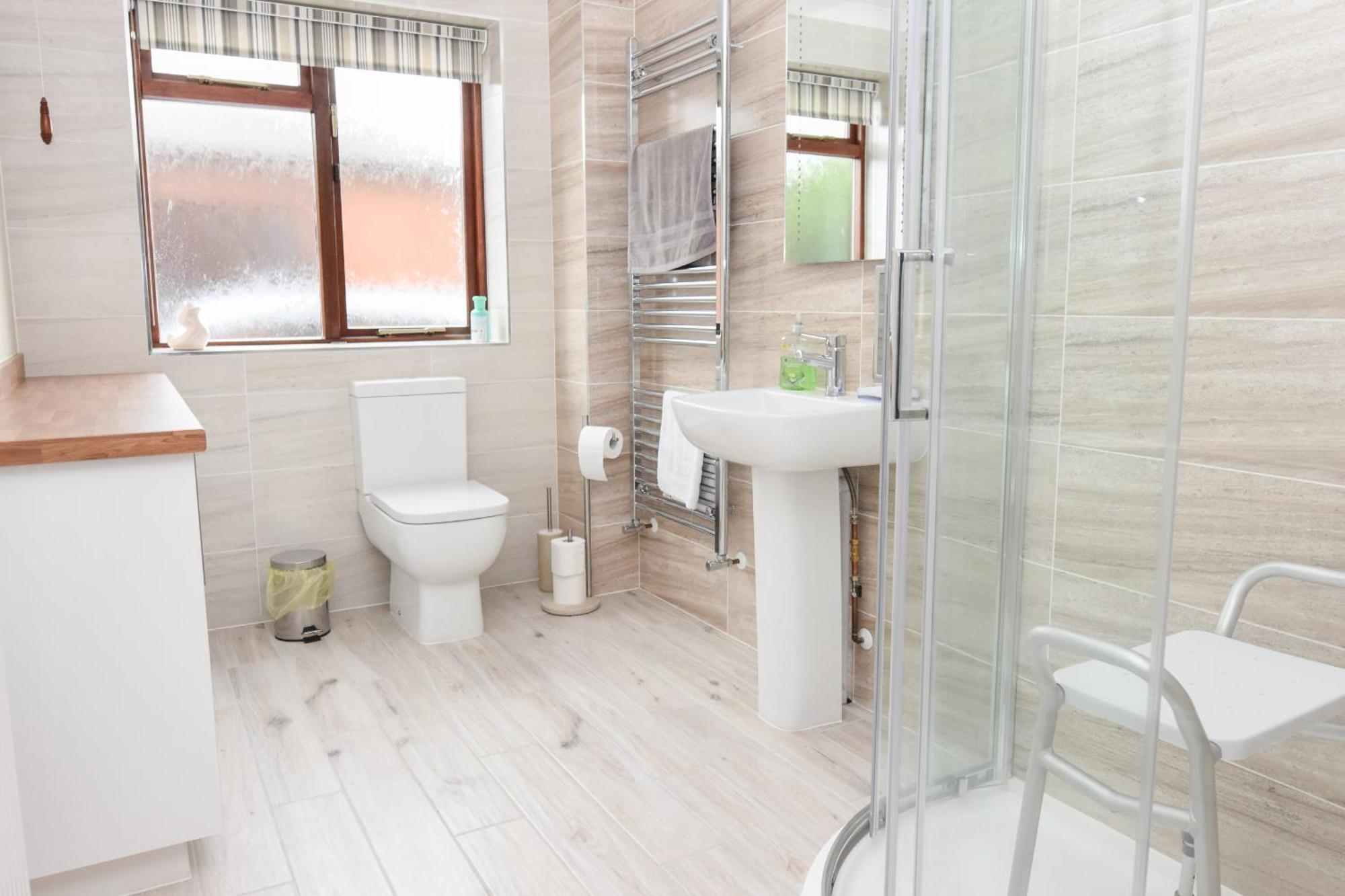 Dartmouth House Villa Totland  Ngoại thất bức ảnh