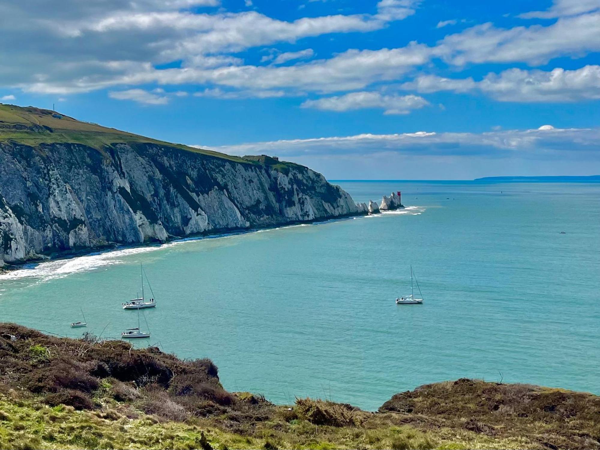 Dartmouth House Villa Totland  Ngoại thất bức ảnh